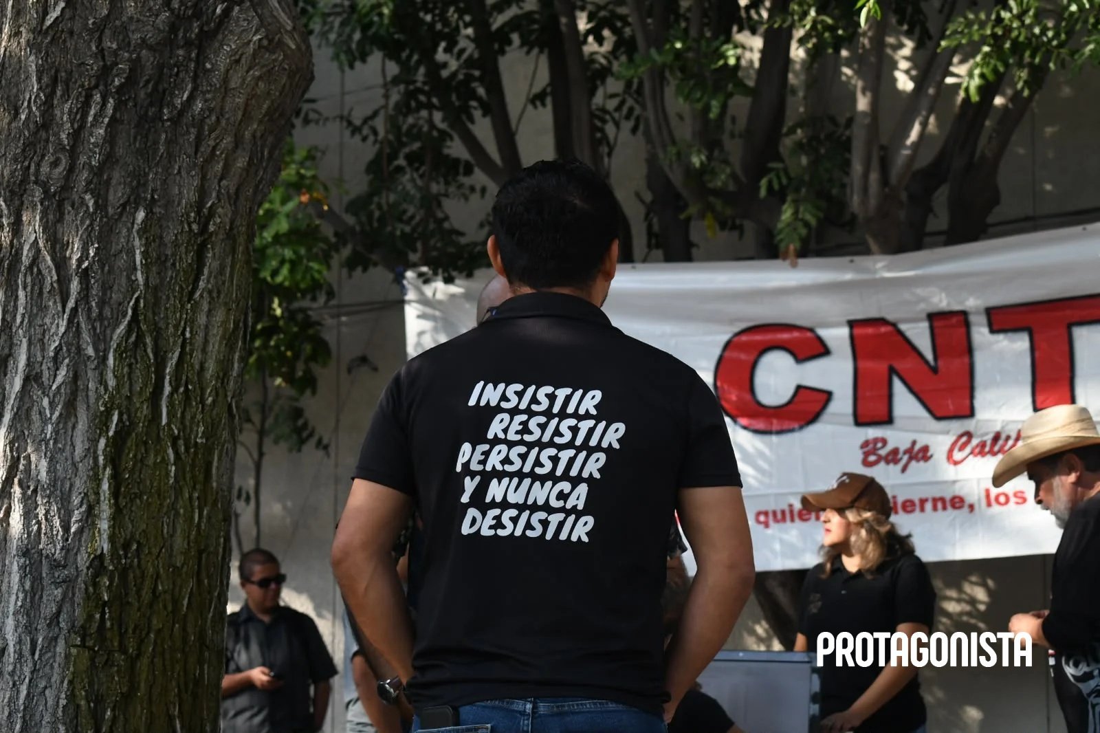 CNTE inicia paro indefinido en Baja California exigiendo pago de salarios adeudados